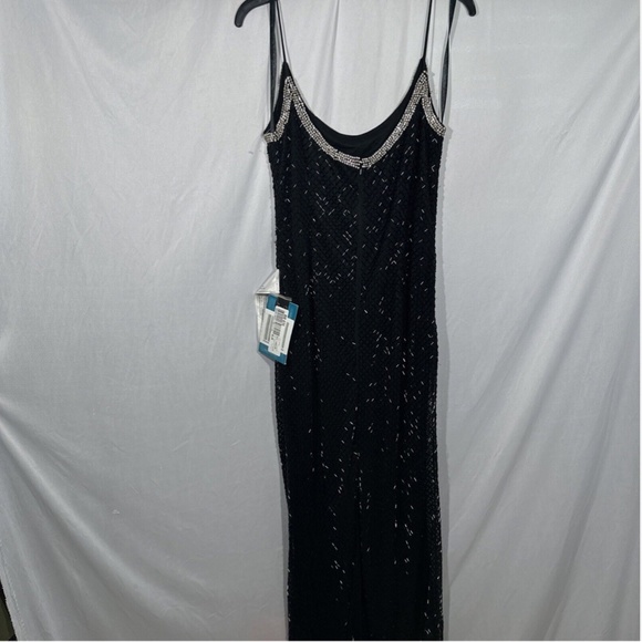 NWT $398 Mac Duggal [ 8 ]‎ Beaded Spaghetti Strap Column Gown Black - Picture 11 of 14